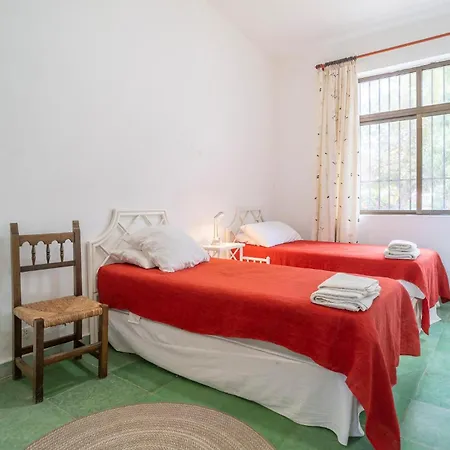 Tatil Evi 4 Bedroom Awesome In Palmones